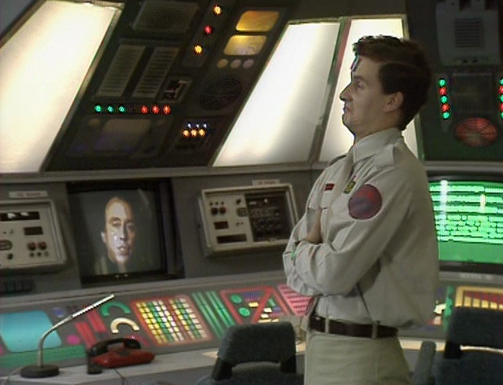 Rimmer and Holly in the Drive Room