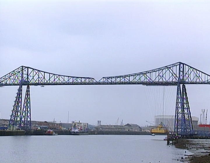 Wide shot of Middlesbrough Transporter Bridge